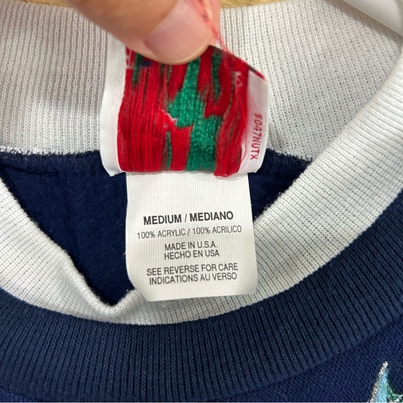 Vintage 90s Nutcracker Granny Sweater Medium Collared Flowers Birds Winter - Picture 5 of 7